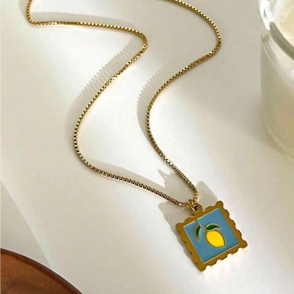 Lemon Pendant Necklace A1387 - Picture 2 of 3